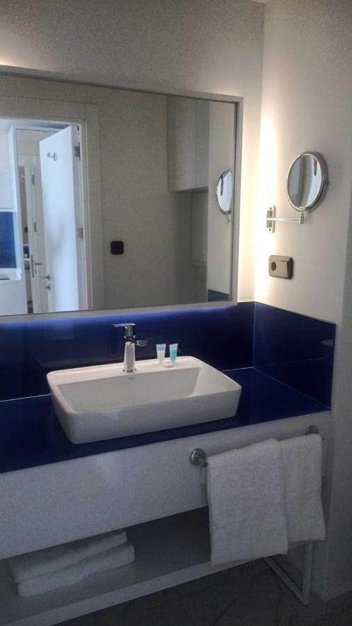 Luxe Apartment Batumi Sea Front Dış mekan fotoğraf